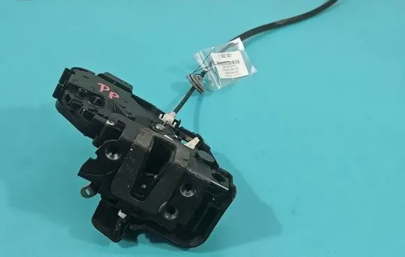 Ford Kuga I Front door lock 8V4AS21812CA IMPRK1562001