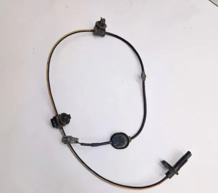Subaru Outback (BT) ABS brake wheel speed sensor 27540AN03A Q81910100198
