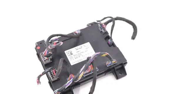 BMW 4 F32 F33 Central body control module 101090700G