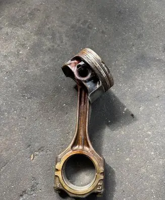 Volkswagen Golf VI Piston with connecting rod 03CH