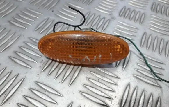 Nissan Almera Tino Front fender indicator light 23676210 236762-10