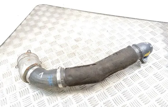 Audi Q2 - Intercooler hose/pipe 04L145828