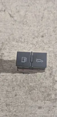 Audi A6 S6 C6 4F Tailgate opening switch 4F0959833A