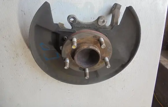 Jaguar XK8 - XKR Front wheel hub spindle knuckle