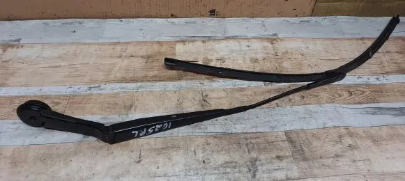 Ford Focus Front wiper blade arm CM5117C495BC CM5117C495