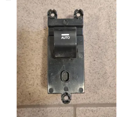 Hyundai i40 Electric window control switch 93575-3Z200