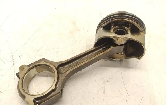 Ford Mondeo MK V Piston with connecting rod KS1285