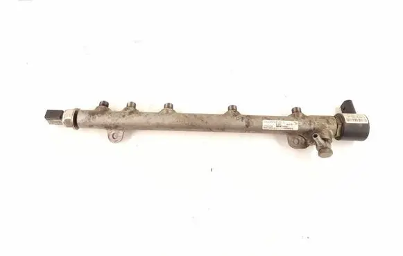 Mercedes-Benz C W204 Fuel main line pipe 6460700395 A6460700395