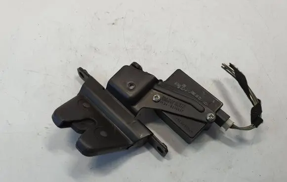 BMW 5 E39 Tailgate/trunk/boot lock/catch/latch 8236897 51248236897 8377569