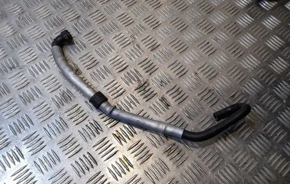 Volkswagen Touareg II Vacuum line/pipe/hose 7P6133352C
