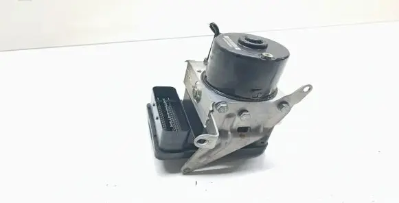 BMW 1 E82 E88 ABS Pump 6784764 34526784764 6784763
