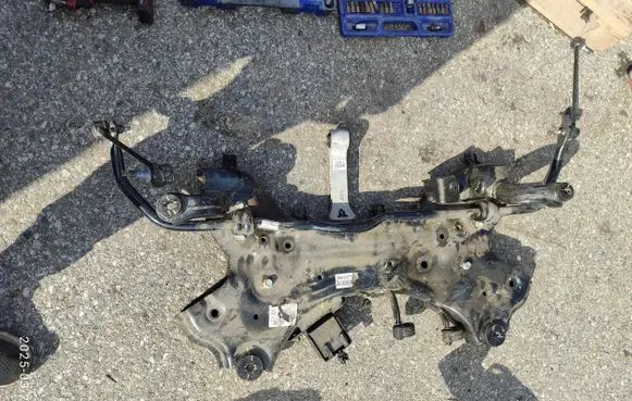 KIA Sorento Front subframe 62401-c5ea0 62401c5ea0