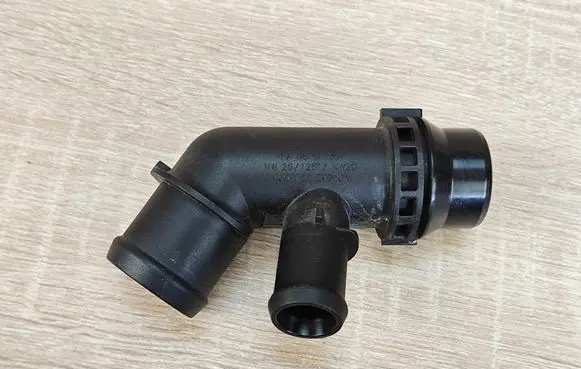 Audi A6 S6 C7 4G Engine coolant pipe/hose 4G0122293CA