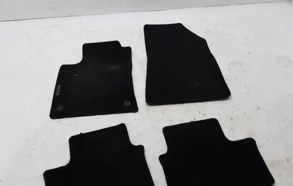 Renault Clio V Car floor mat set 8201711349