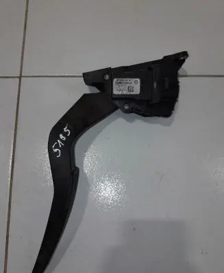 Chrysler 300 - 300C Accelerator throttle pedal 6PV93390024 04861708AA