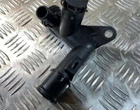 Volvo V50 Engine coolant pipe/hose 9671124980