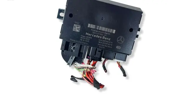 Mercedes-Benz C AMG W205 Tow bar trailer control unit/module A2059001219 5DS01110634 A2059016310