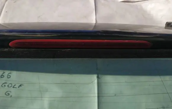 Volkswagen Golf V Third/center stoplight