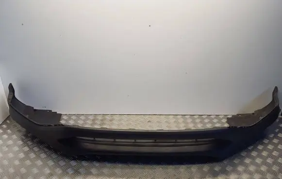 Front bumper lip