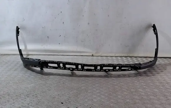 Front bumper lip