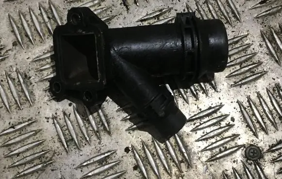 BMW 5 E60 E61 Engine coolant pipe/hose 2247744