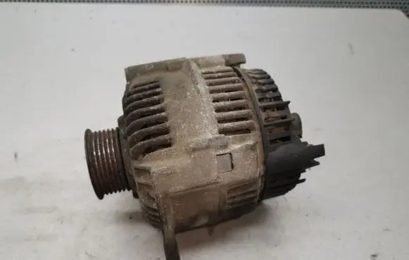 Citroen Berlingo Generator/alternator 9612257180