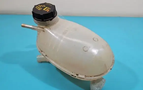 Ford Kuga II Coolant expansion tank/reservoir GV61-8A080-AD IMPRK1515949