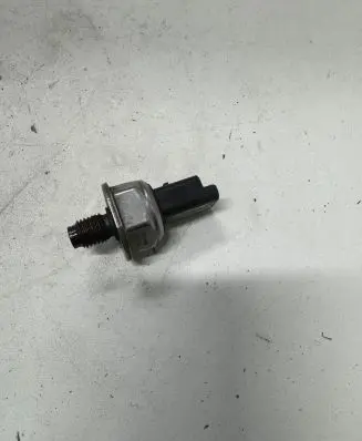 Fuel pressure sensor
