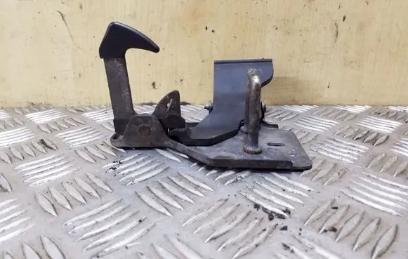 Volkswagen Transporter - Caravelle T5 Engine bonnet/hood lock/latch loop/hook 7H0823480E