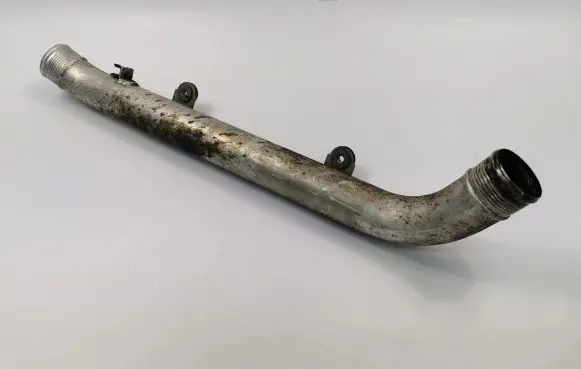 Audi Q7 4L Intercooler hose/pipe 7L6145795H