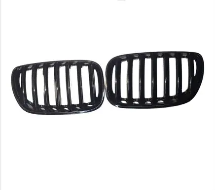 Front bumper upper radiator grill