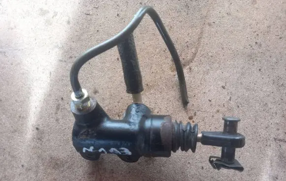 Volkswagen Transporter - Caravelle T4 Clutch master cylinder 