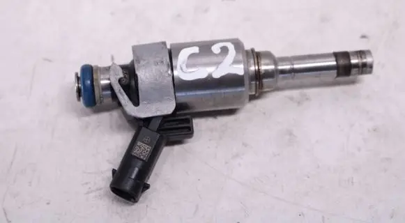 Skoda Superb B6 (3T) Fuel injector 06H906036H 0261500074