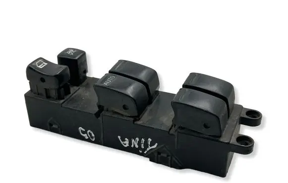 Nissan Almera Tino Electric window control switch 
