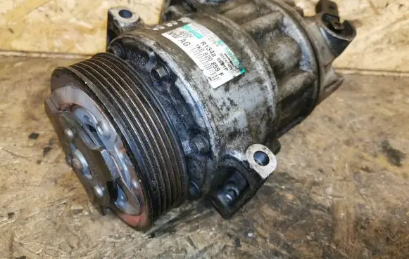 Volkswagen PASSAT B6 Air conditioning (A/C) compressor (pump) 1K0820859F 036596127B4 R134A8681P