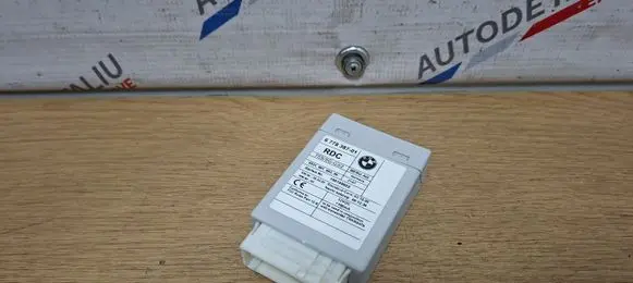 BMW X5 E70 Tire pressure control unit 6778387