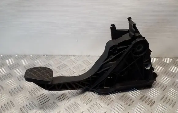 Skoda Octavia Mk3 (5E) Clutch pedal 5Q2721059GD