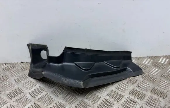 BMW X5 G05 Rear/tail light trim molding 7451763