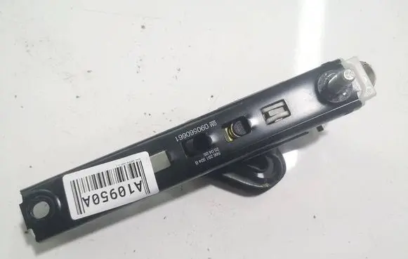 Opel Zafira A Seat belt adjustment rail 090560661