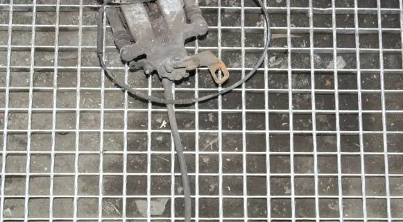 Mini Cooper Countryman R60 Rear brake caliper