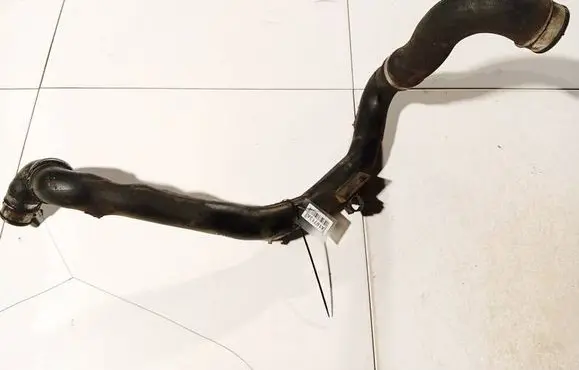 Intercooler hose/pipe