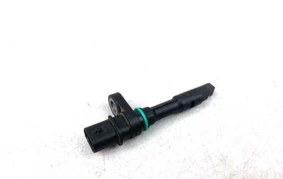 Mercedes-Benz CLA C118 X118 ABS brake wheel speed sensor A2479050000