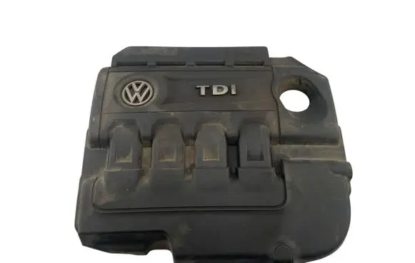 Volkswagen PASSAT B8 Engine cover (trim) 04L103954T 04L103925Q 04L103925S