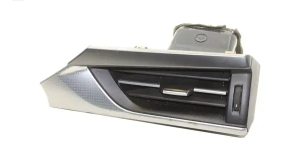 Toyota Avensis T270 Dashboard air vent grill cover trim 5565005170