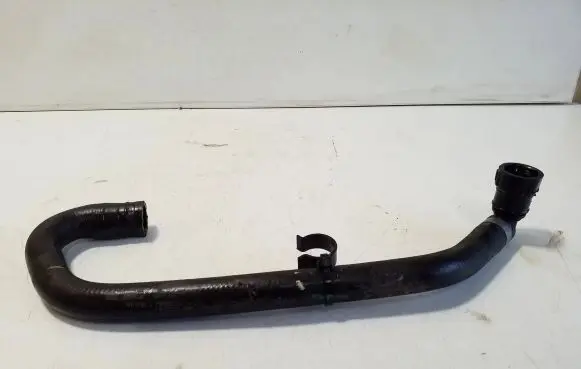 Volvo XC40 Engine coolant pipe/hose 32224232