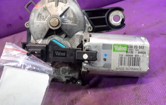 Rear window wiper motor
