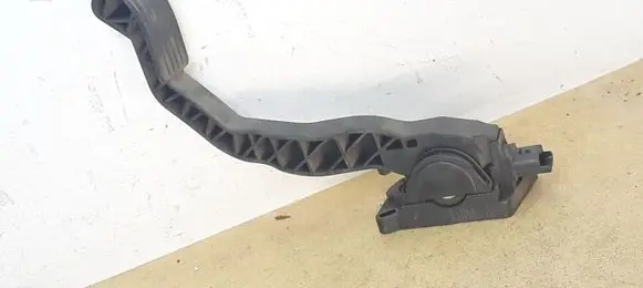 Peugeot 206 Accelerator throttle pedal F00C3E2427