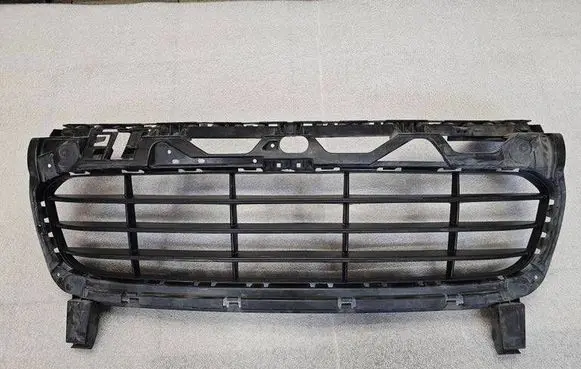 Porsche Cayenne (92A) Front bumper upper radiator grill 95850568302 7P5807683 7P5807683M