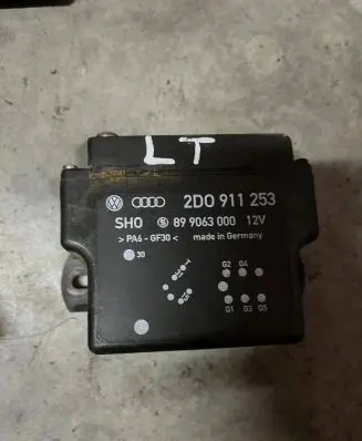 Volkswagen II LT ABS relay 2D0911253 899063000