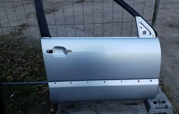 Toyota Land Cruiser (J120) Front door
